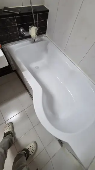 욕조 재도장 — 다시 칠한 욕조